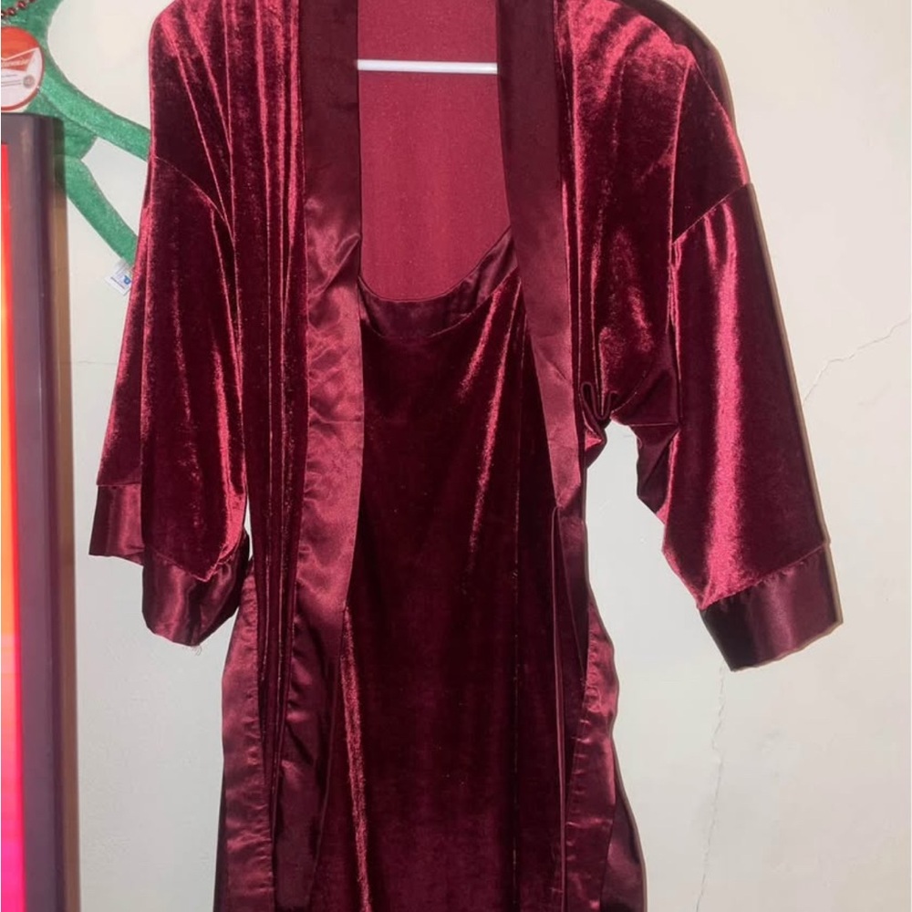 Elegant Velvet Burgundy Robe